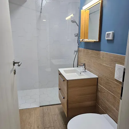 Miraj 50 By The Sea Apartment Constanta