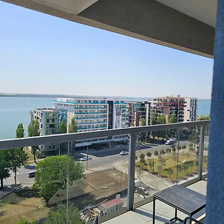 Miraj 50 By The Sea